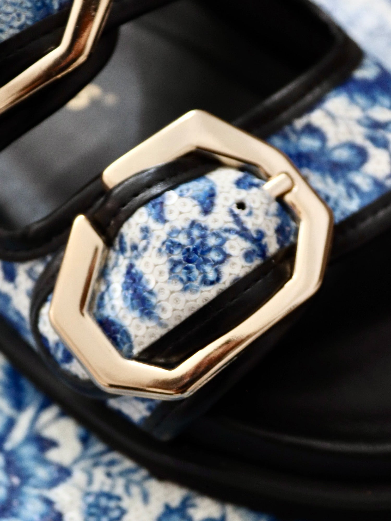 GALIA VEGAN TILE BLUE